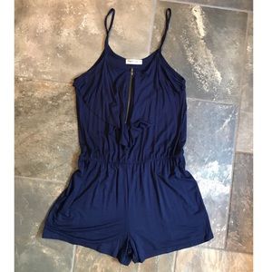 Navy Heart & Hips spaghetti strap romper NWOT